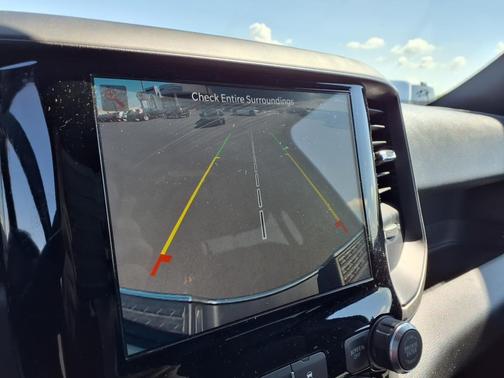 2023 RAM 3500 Tradesman Crew Cab 4x4 8' Box