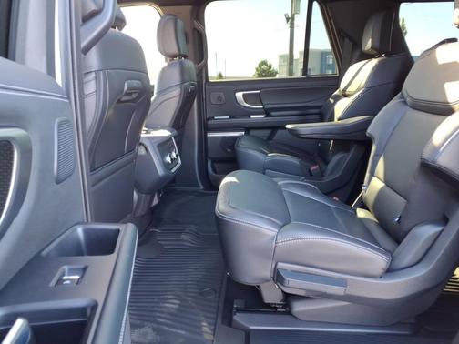 White 2025 Ford Expedition Max Platinum