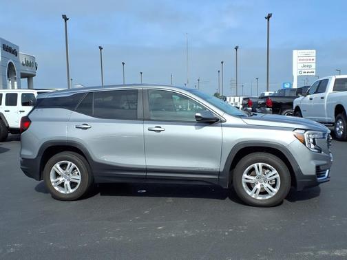 2024 GMC Terrain SLE