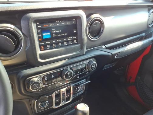 2023 Jeep Gladiator Sport