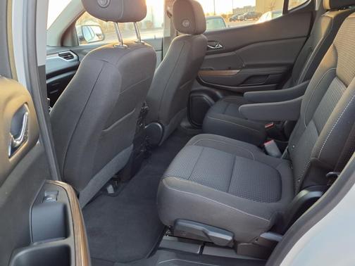 2023 GMC Acadia FWD SLE