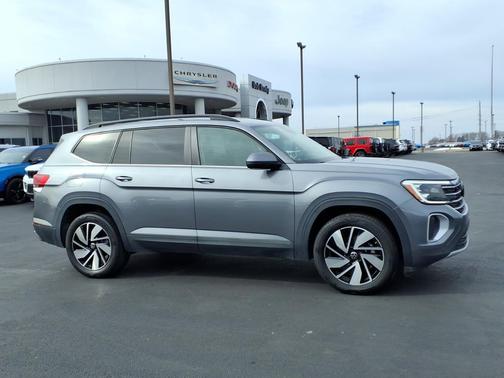 2025 Volkswagen Atlas 2.0T SE w/Technology 4MOTION