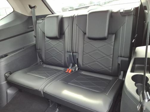 2025 Volkswagen Atlas 2.0T SE w/Technology 4MOTION