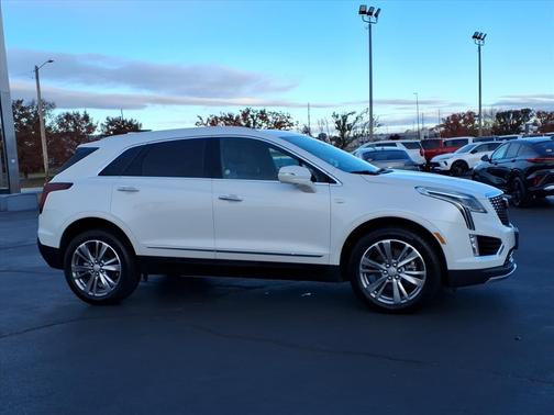2025 Cadillac XT5 Premium Luxury