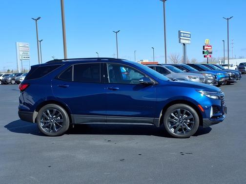2022 Chevrolet Equinox FWD RS