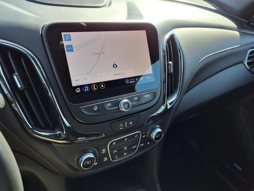2022 Chevrolet Equinox FWD RS