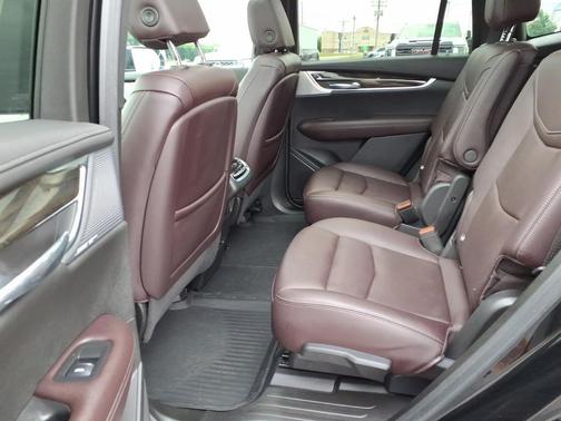 Black 2023 Cadillac XT6 Premium Luxury AWD