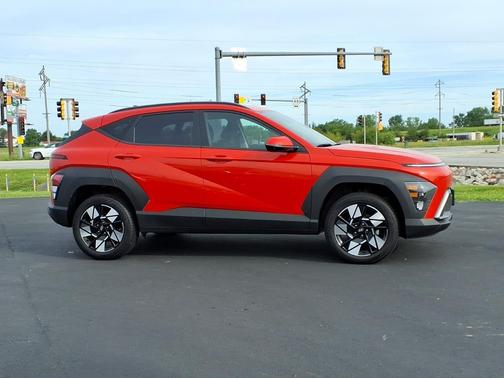 Orange 2025 Hyundai KONA SEL Convenience