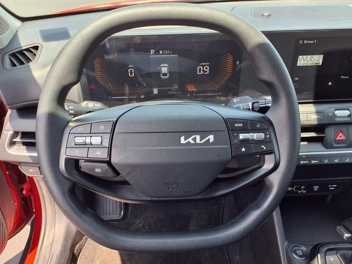 Red 2025 Kia K4 LXS