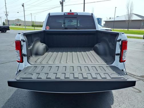 White 2022 RAM 1500 Big Horn/Lone Star