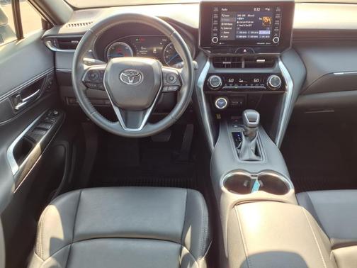 2022 Toyota Venza XLE
