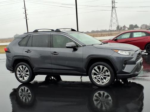 2019 Toyota RAV4 XLE Premium
