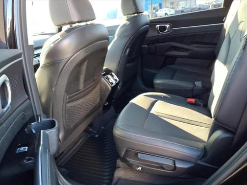 Black 2024 Kia Sorento SX
