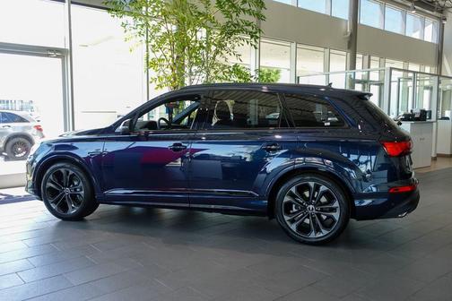 2025 Audi Q7 55 Prestige
