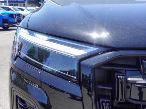 Mythos Black Metallic 2026 Audi Q7 55 Premium Plus