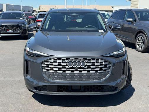 Tambora Gray Metallic 2025 Audi Q5 2.0T quattro Premium