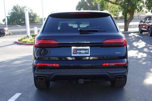 2025 Audi Q7 55 Premium Plus