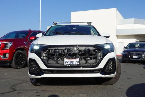 2025 Audi Q8 55 Premium