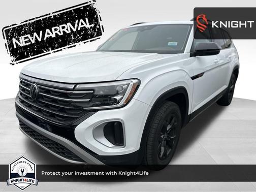 2024 Volkswagen Atlas 2.0T Peak Edition SE w/Technology