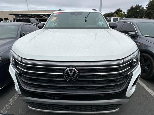 2024 Volkswagen Atlas 2.0T Peak Edition SE w/Technology