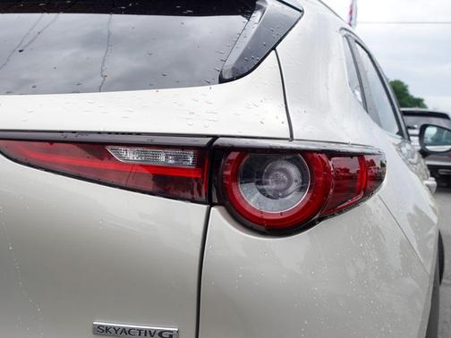 Platinum Quartz Metallic 2024 Mazda CX-30 Select