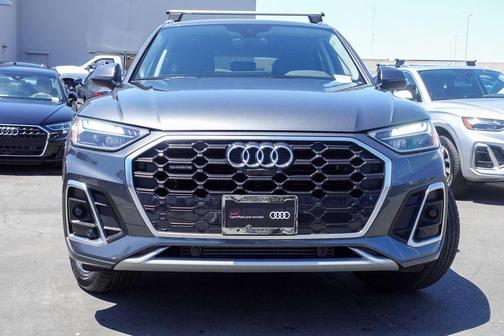 2025 Audi Q5 45 S line quattro Premium