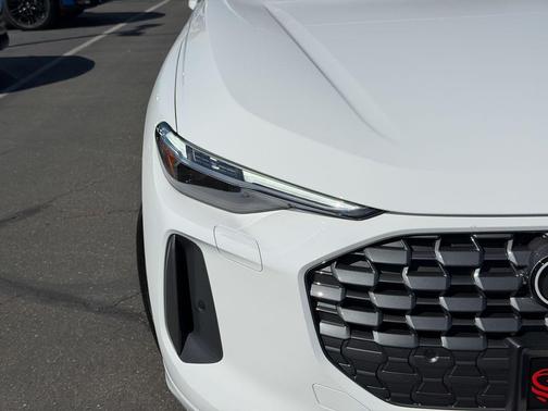 White 2026 Audi Q5 PLUS