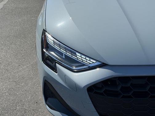 Arrow Gray Pearl Effect 2026 Audi A3 2.0T Premium