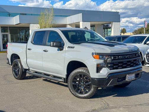 2024 Chevrolet Silverado 1500 Custom Trail Boss