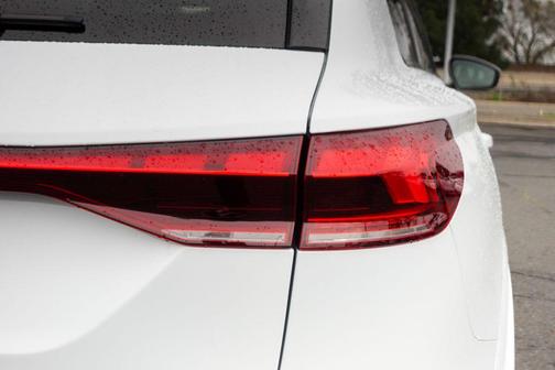 2025 Audi Q6 e-tron Premium