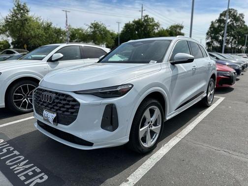 2025 Audi Q5 2.0T quattro Premium