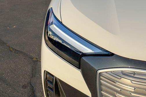 2023 Audi Q4 e-tron 40 Premium Plus