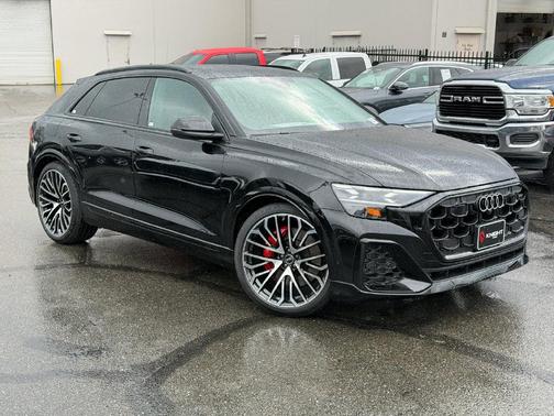 Mythos Black Metallic 2026 Audi SQ8 4.0T Prestige
