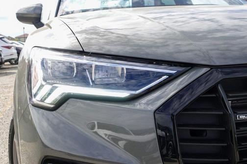 2025 Audi Q3 45 S line Premium