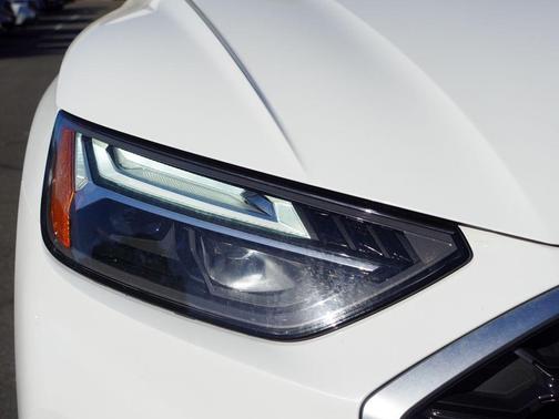 Ibis White 2022 Audi Q5 45 S line quattro Premium