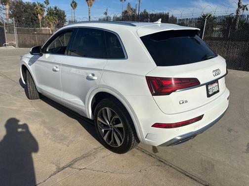 2022 Audi Q5 45 S line quattro Premium