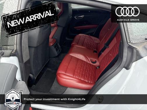 2024 Audi RS e-tron GT Base