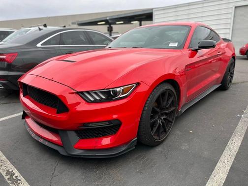 2016 Ford Shelby GT350 Base