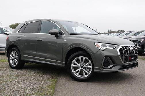 2025 Audi Q3 45 S line Premium