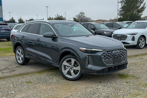 2025 Audi Q5 2.0T quattro Premium