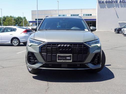 Chronos Gray Metallic 2025 Audi Q3 45 S line Premium