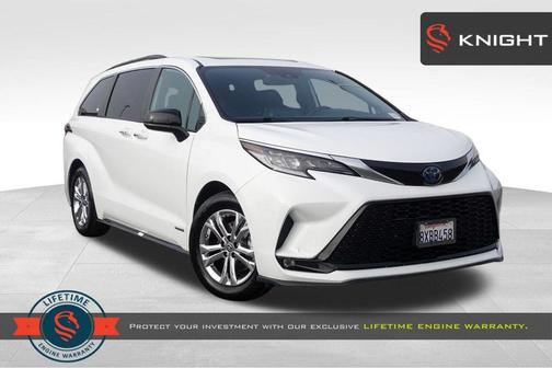 2021 Toyota Sienna XSE 7 Passenger