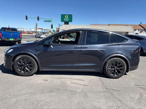 2024 Tesla Model X Base