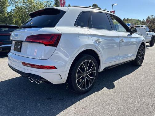 Glacier White Metallic 2023 Audi SQ5 3.0T Premium Plus