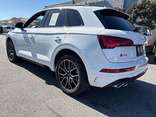 Glacier White Metallic 2023 Audi SQ5 3.0T Premium Plus