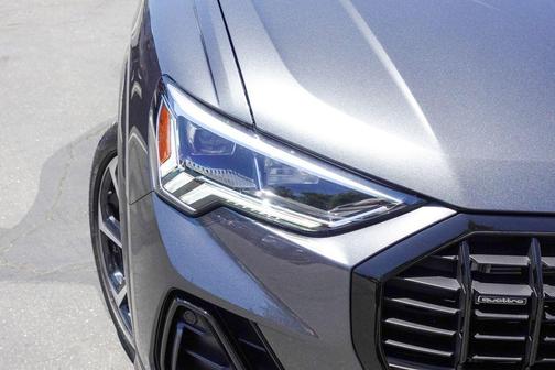2025 Audi Q3 45 S line Premium