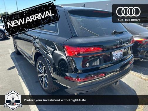 2025 Audi Q7 45 Premium Plus