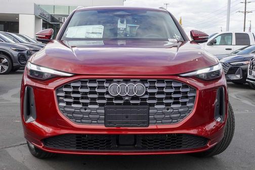 2025 Audi Q5 2.0T quattro Premium