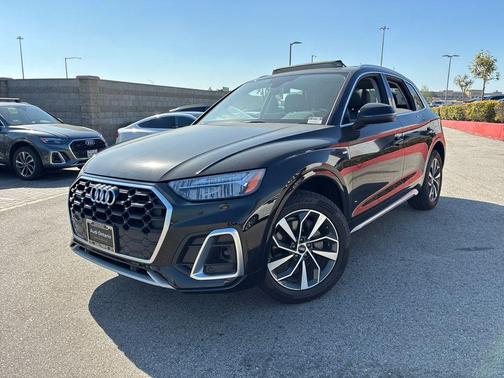 2022 Audi Q5 45 S line quattro Premium