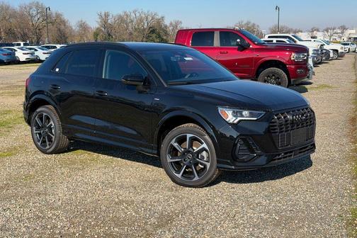 2025 Audi Q3 45 S line Premium